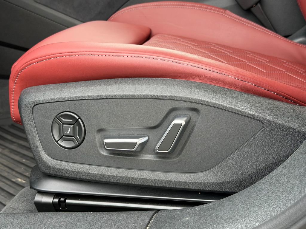 Certified 2025 Audi S6 e-tron Premium Plus w/ Premium Plus image 24