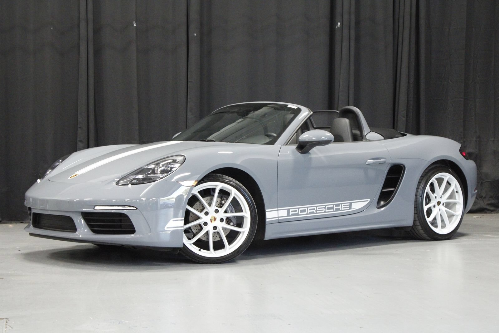 Certified 2024 Porsche 718 Boxster RWD image 1