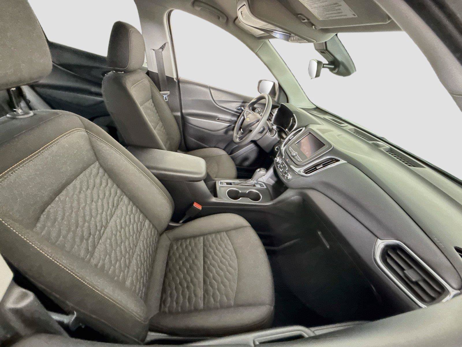 Used 2020 Chevrolet Equinox LT w/ LPO, Floor Liner Package AWD/4WD image 18