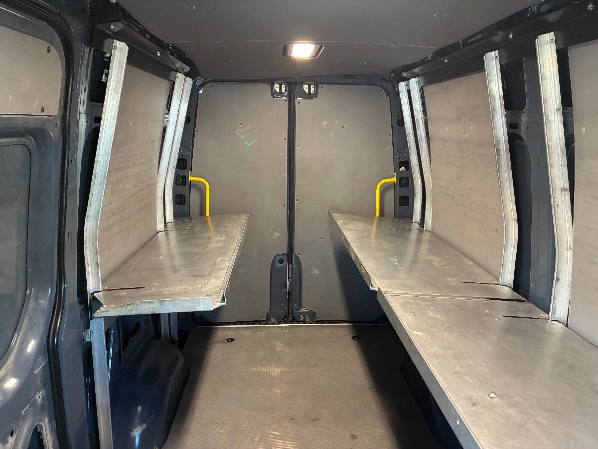 Used 2018 Mercedes-Benz Sprinter 2500 image 15