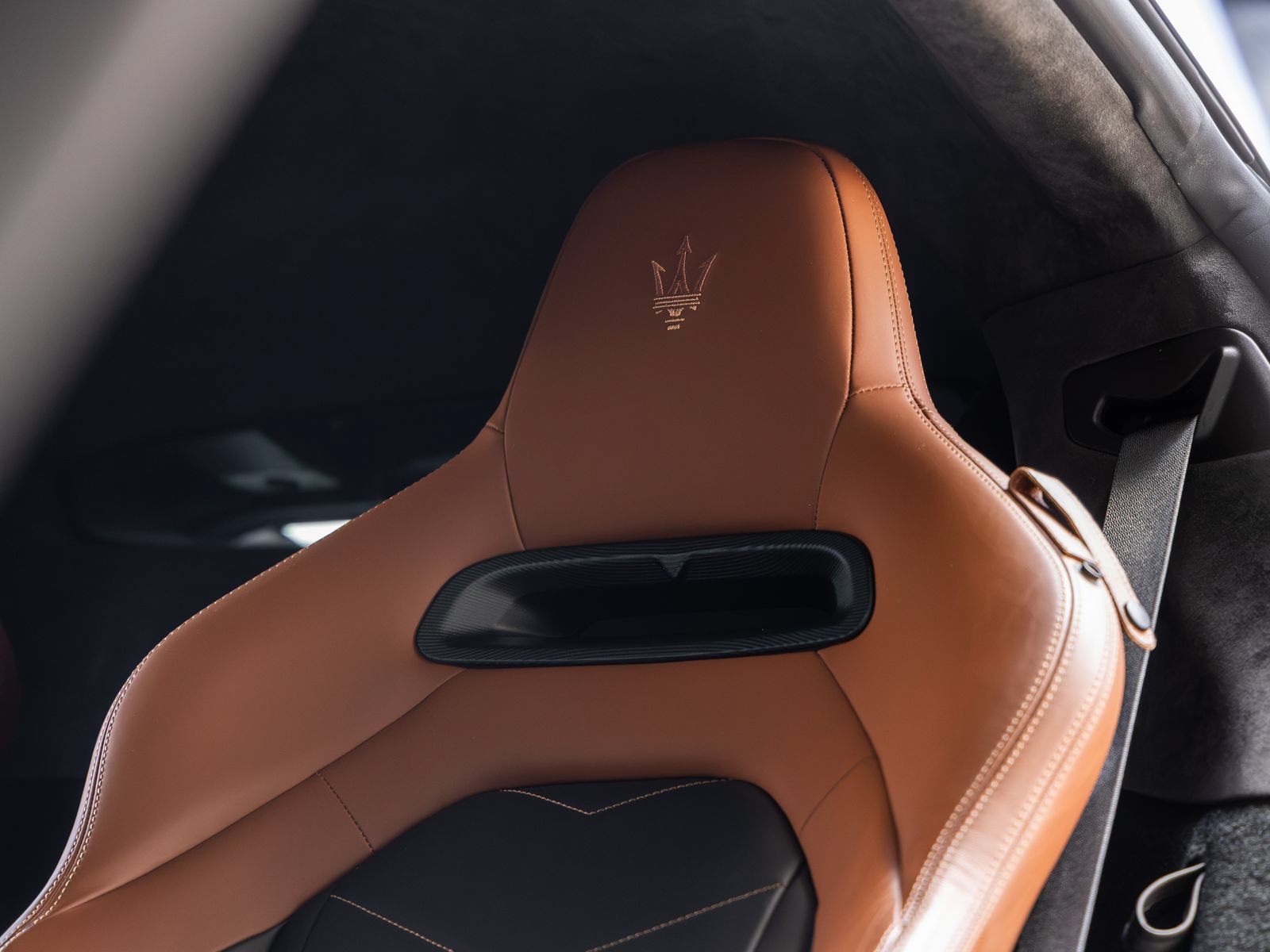 Used 2022 Maserati MC20 Coupe RWD image 35