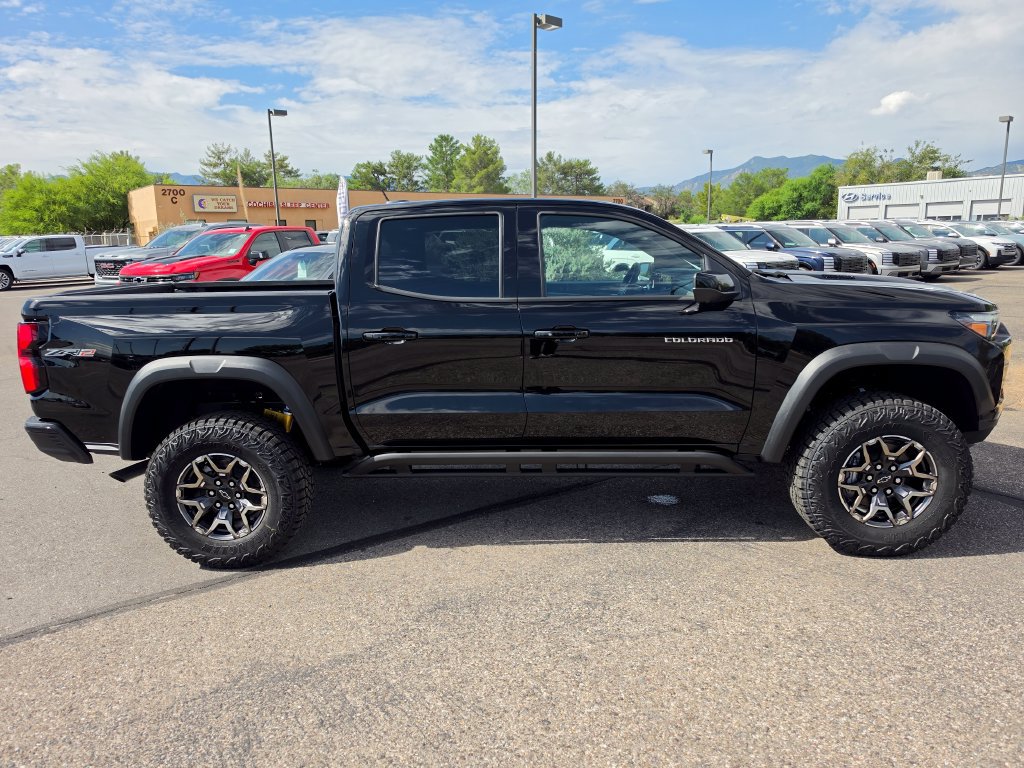New 2026 Chevrolet Colorado ZR2 w/ Technology Package AWD/4WD image 6