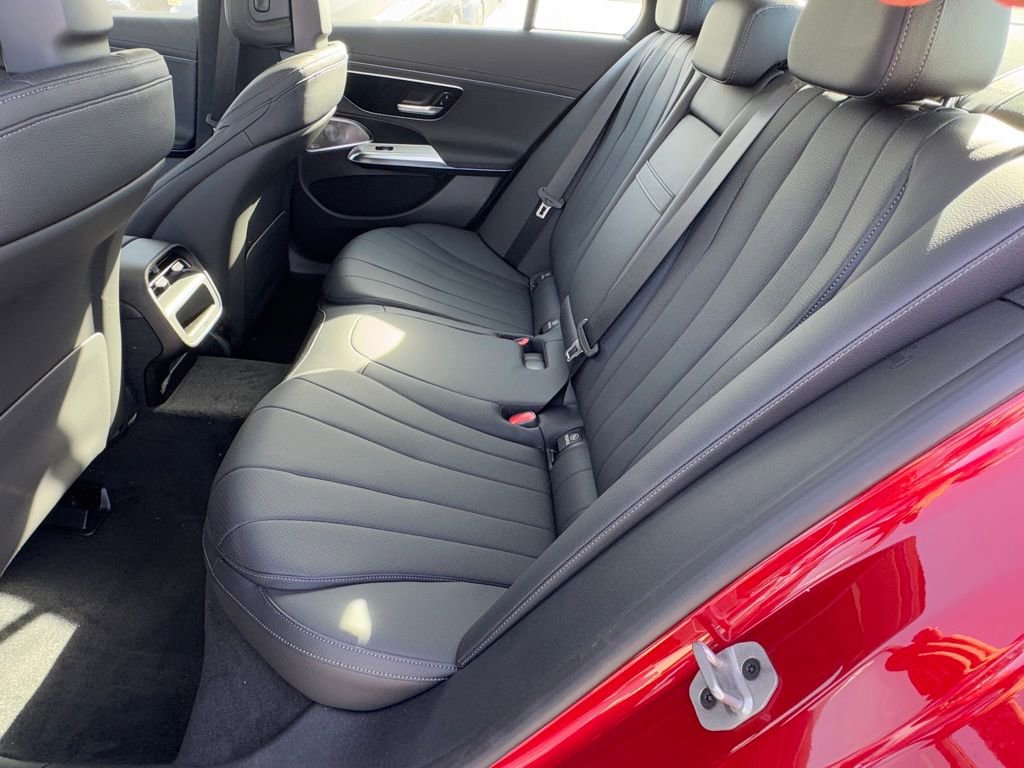 Used 2024 Mercedes-Benz E 350 4MATIC Sedan image 23