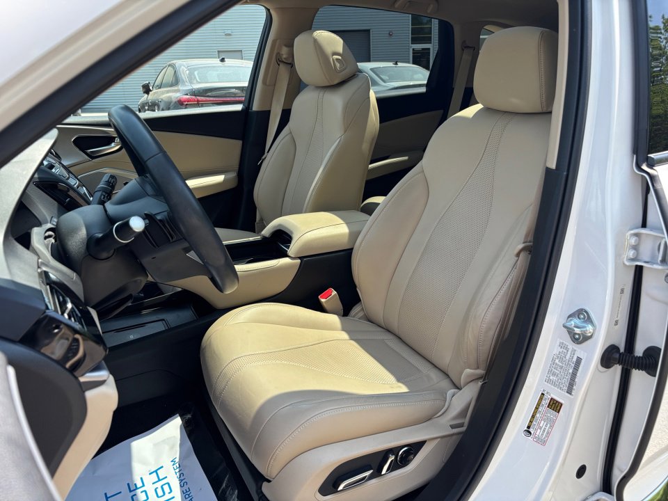 Used 2023 Acura RDX w/ Technology Package AWD/4WD image 32