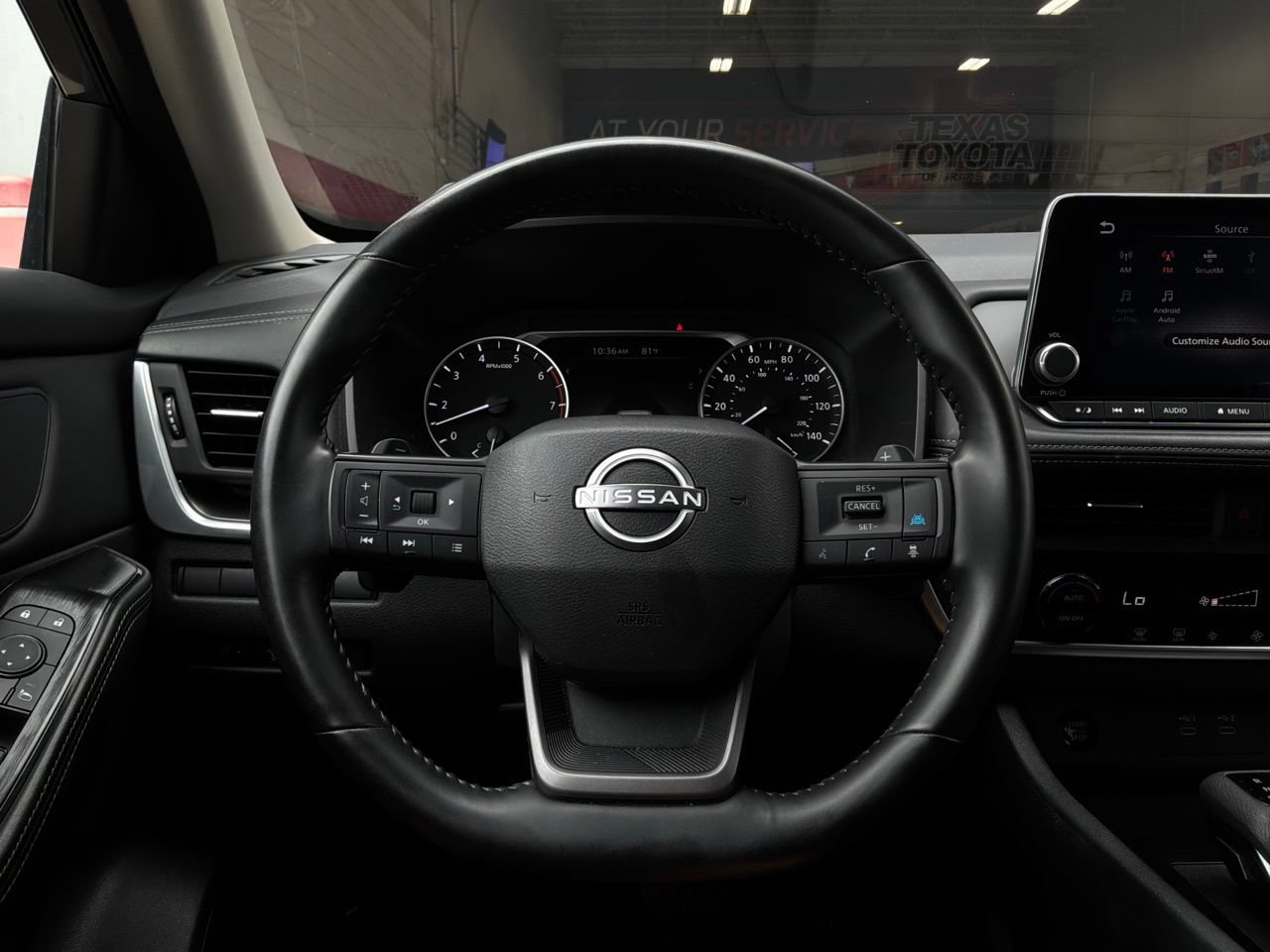 Used 2025 Nissan Rogue SV FWD image 35