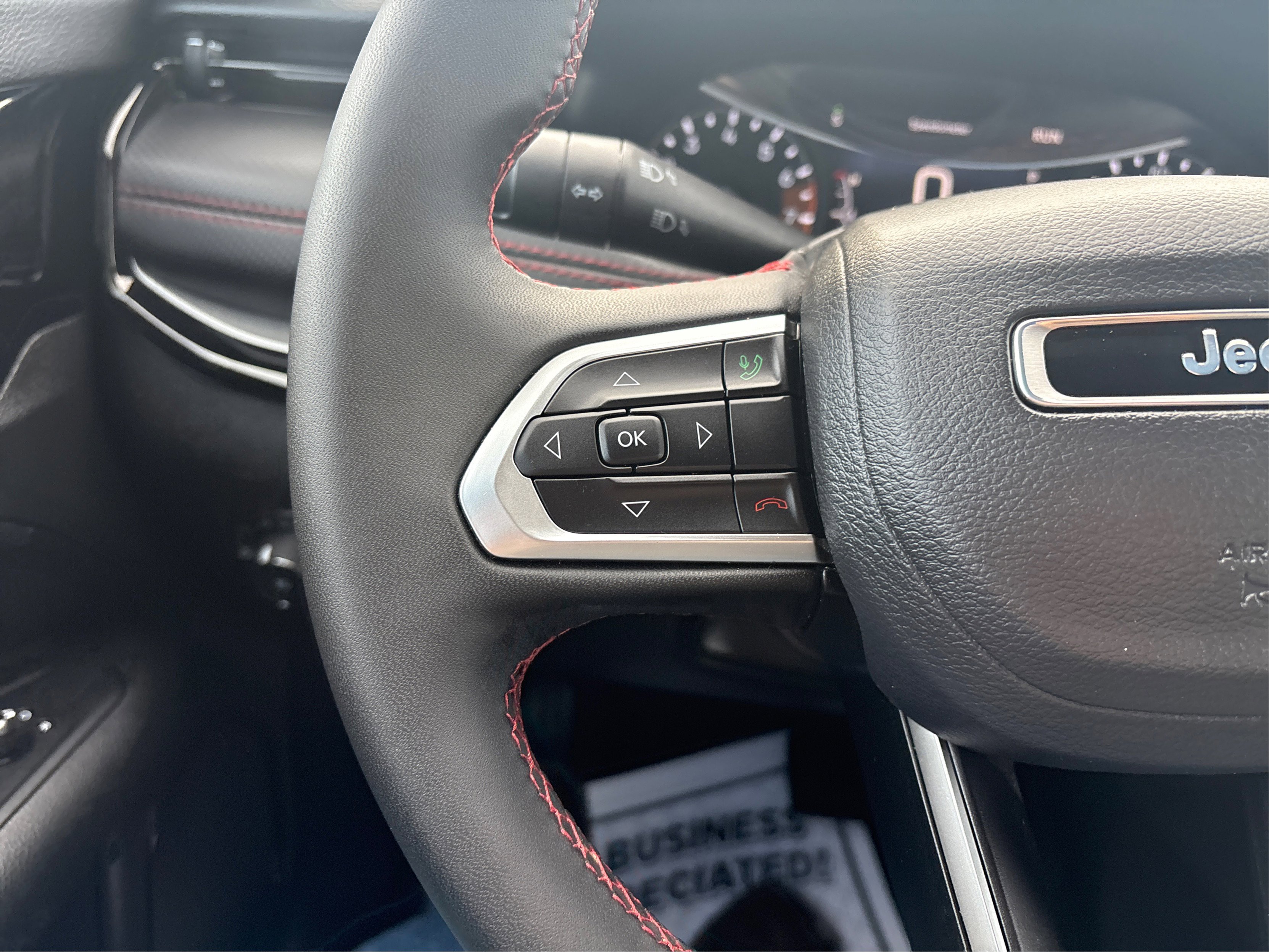 Used 2024 Jeep Compass Trailhawk image 23