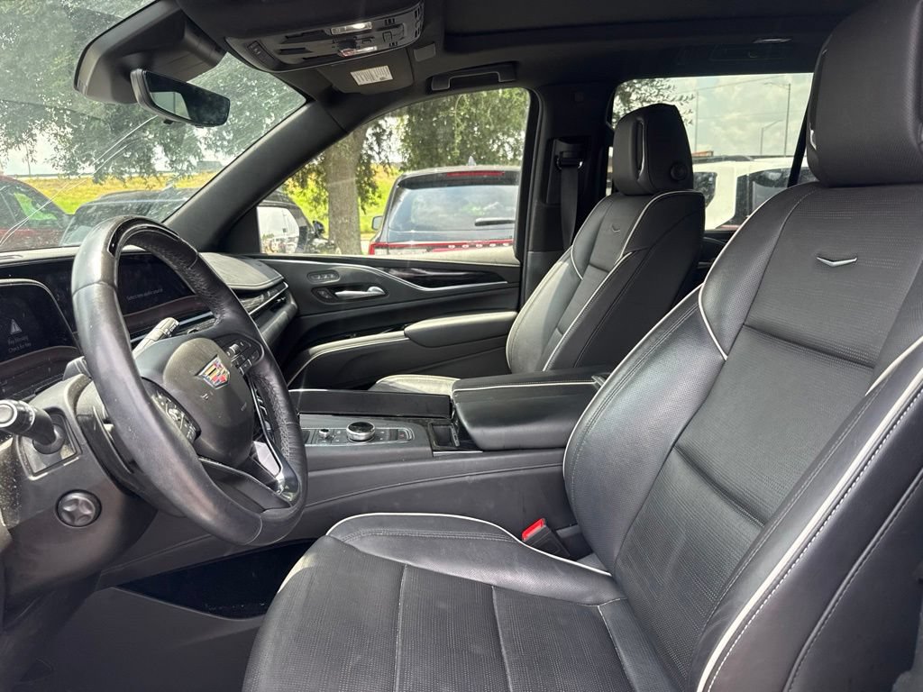Used 2023 Cadillac Escalade Sport RWD image 9