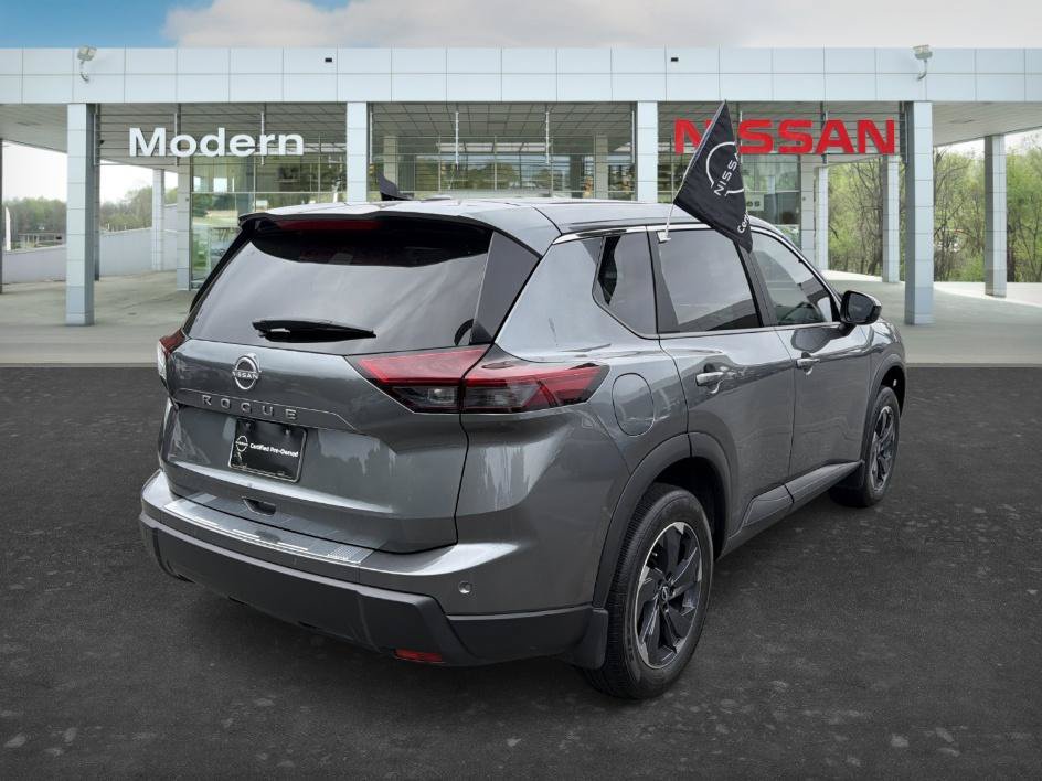 Certified 2026 Nissan Rogue SV FWD image 5