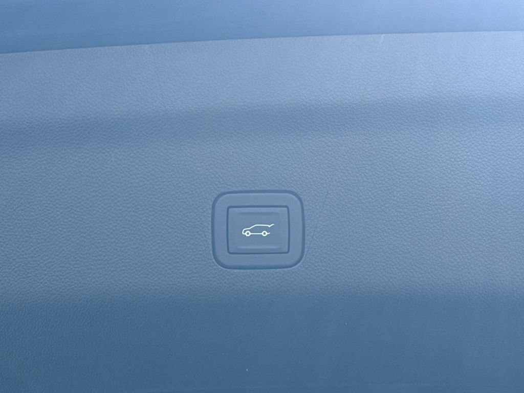 New 2026 GMC Yukon Denali Ultimate AWD/4WD image 36