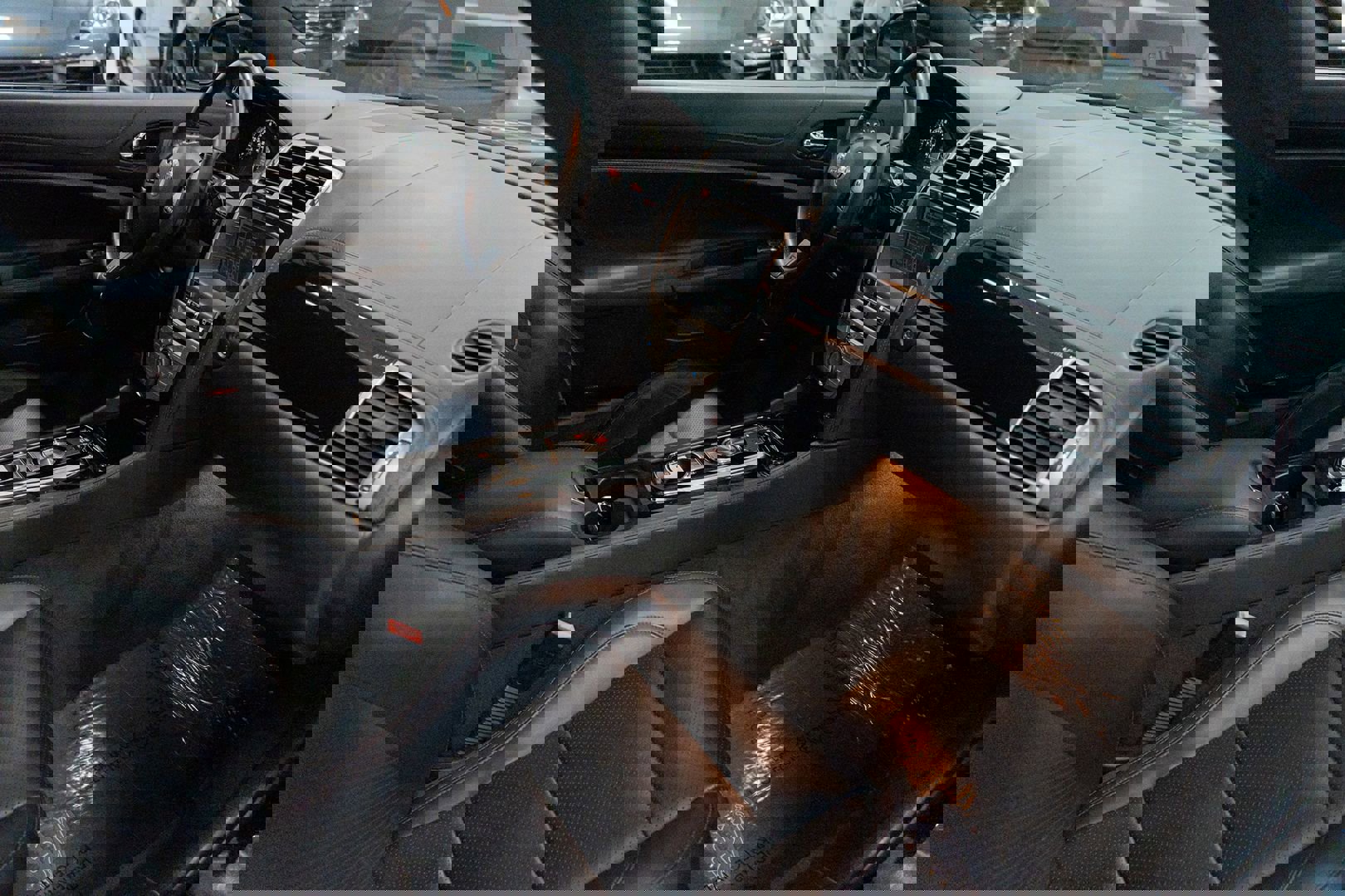 Used 2011 Jaguar XKR R175 image 23