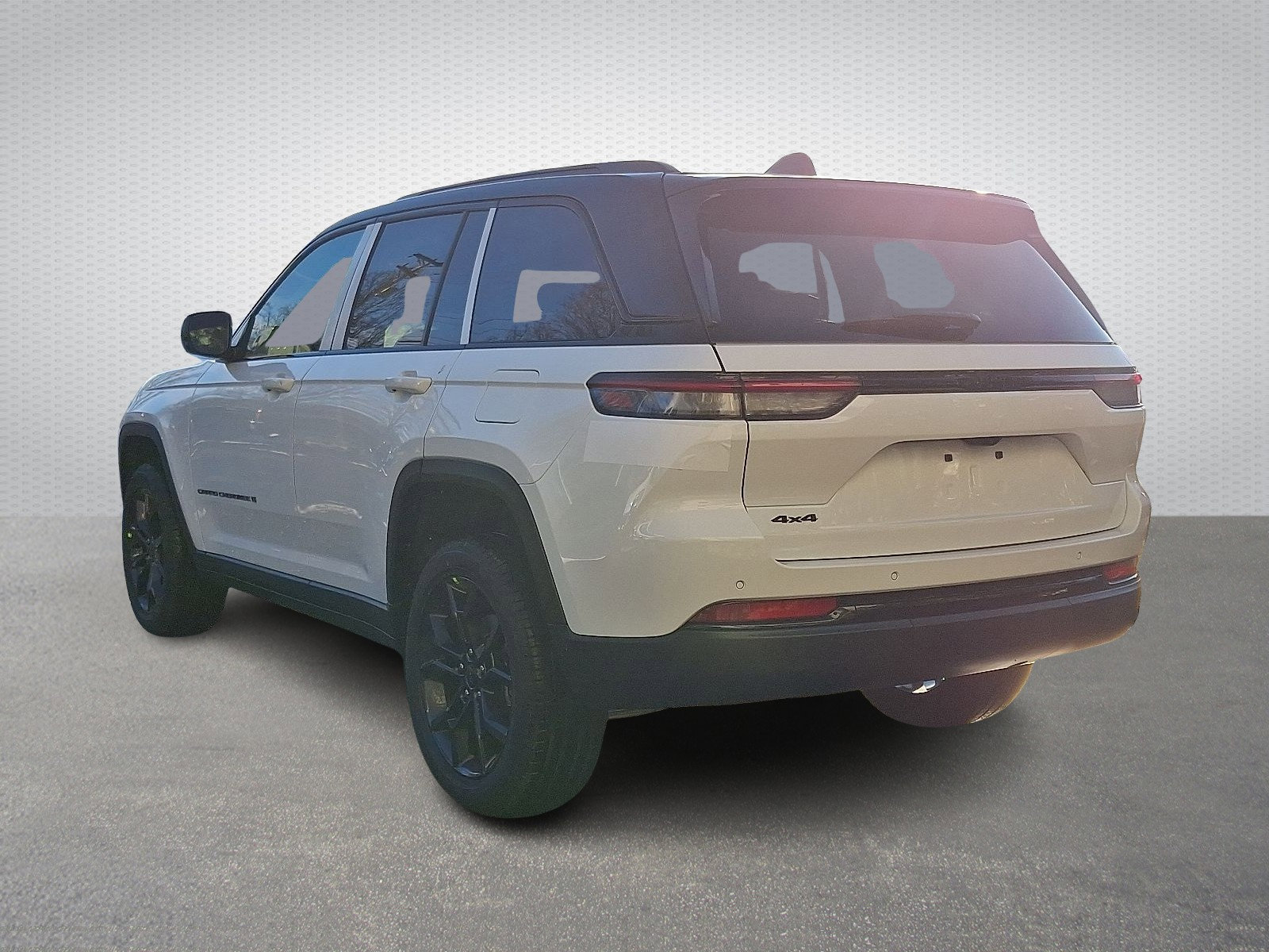 New 2025 Jeep Grand Cherokee Limited image 4