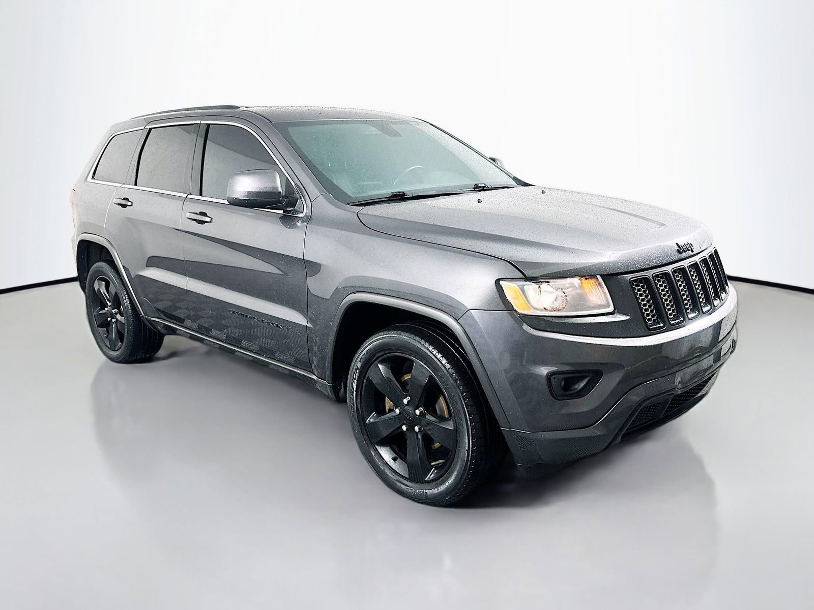 Used 2015 Jeep Grand Cherokee Altitude AWD/4WD image 1