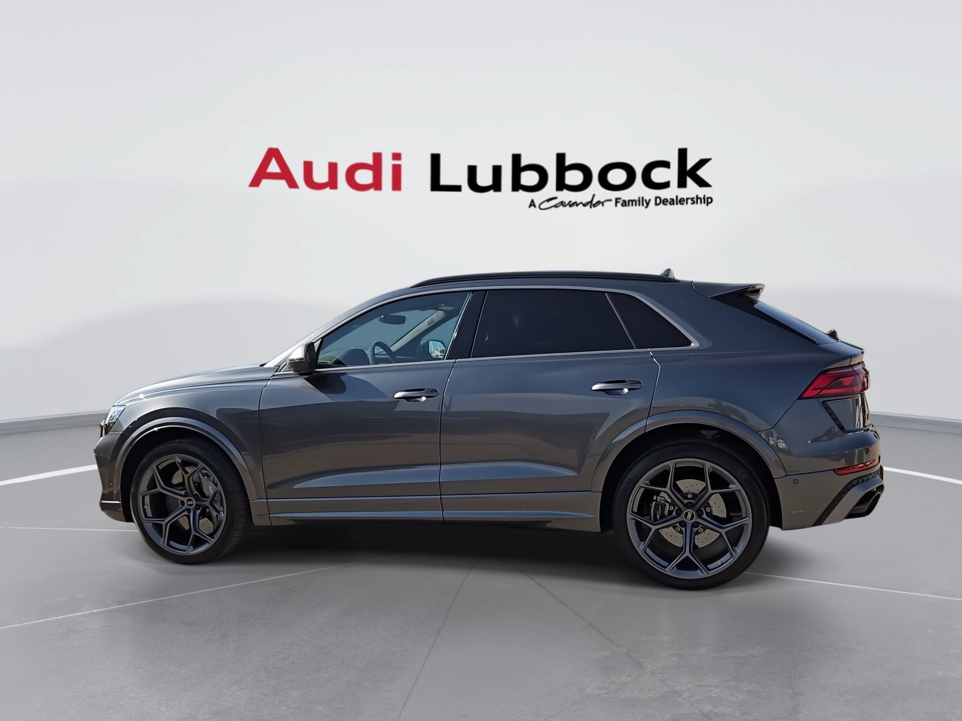 Certified 2025 Audi RS Q8 performance AWD/4WD image 6