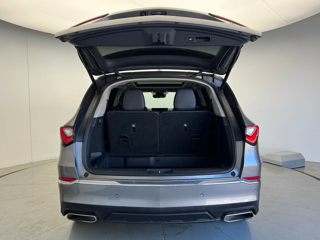 Used 2023 Acura MDX FWD w/ Technology Package image 5