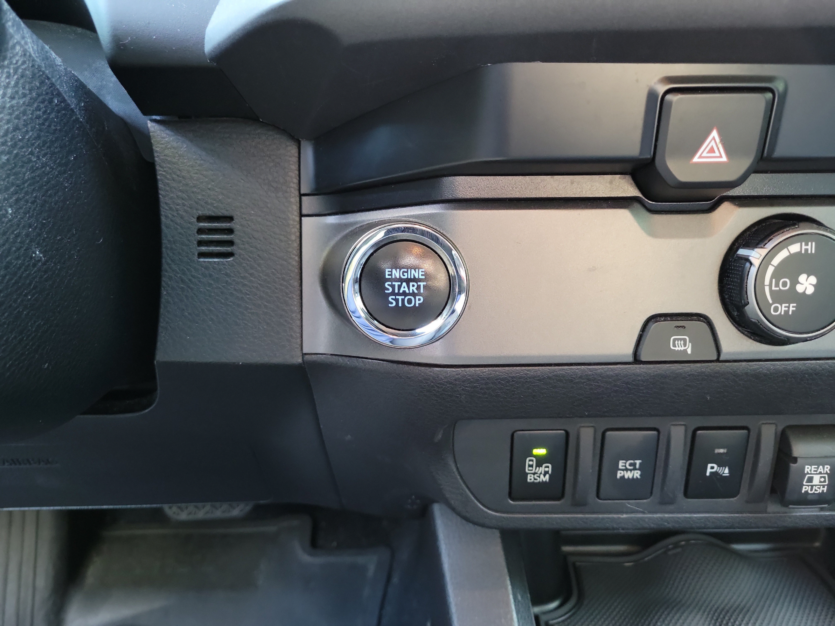 Used 2019 Toyota Tacoma TRD Off-Road w/ Technology Package RWD image 20