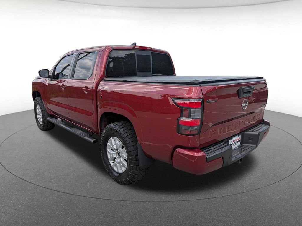 Used 2022 Nissan Frontier SV AWD/4WD image 4