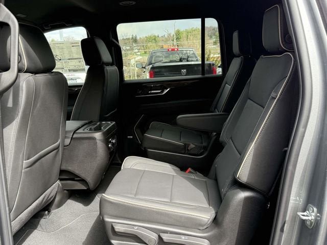 New 2026 GMC Yukon XL Elevation image 11