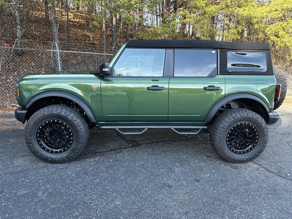 Used 2023 Ford Bronco Badlands image 4