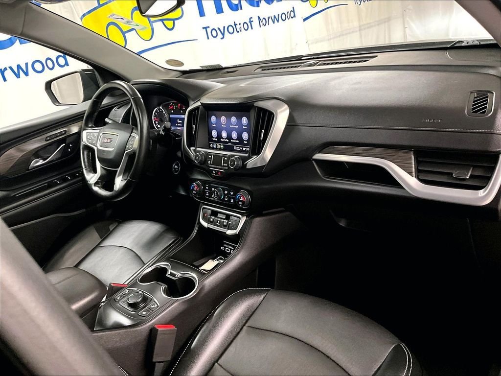 Used 2024 GMC Terrain SLT AWD/4WD image 14