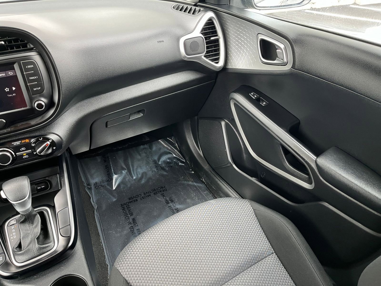 Used 2025 Kia Soul LX w/ LX Technology Package image 33