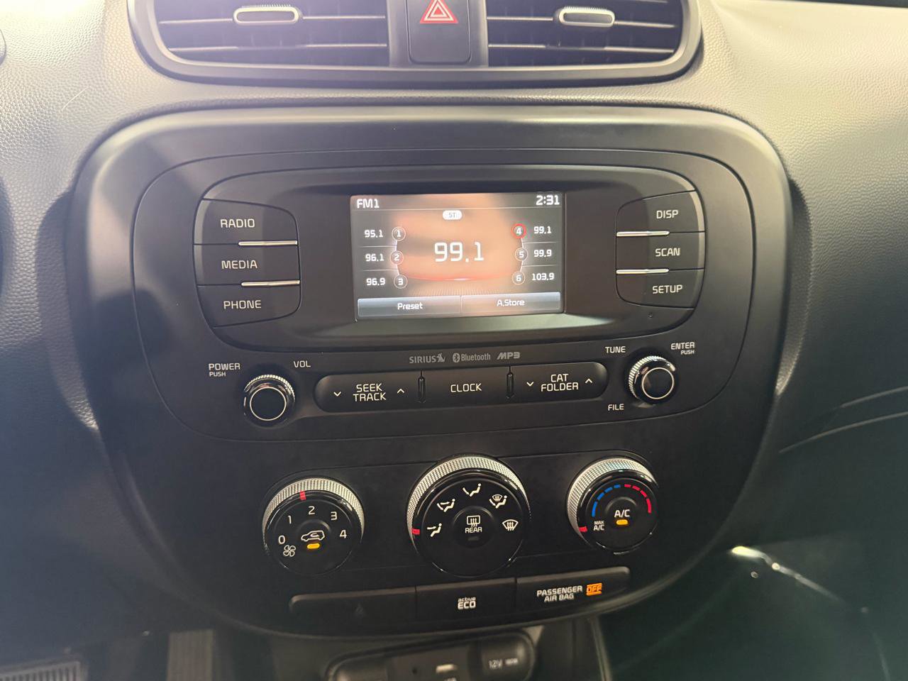 Used 2016 Kia Soul + w/ Designer's Package FWD image 27