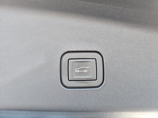 New 2026 Cadillac Vistiq Luxury image 15