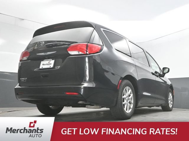 Used 2023 Chrysler Voyager LX FWD image 38