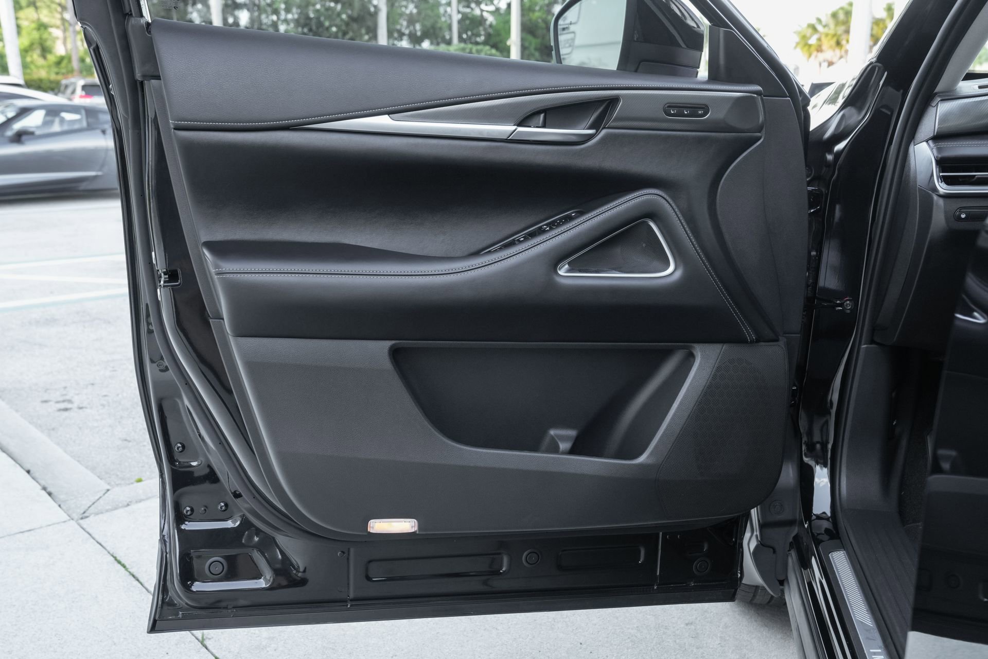 Certified 2026 INFINITI QX60 Luxe w/ Cargo Package image 30