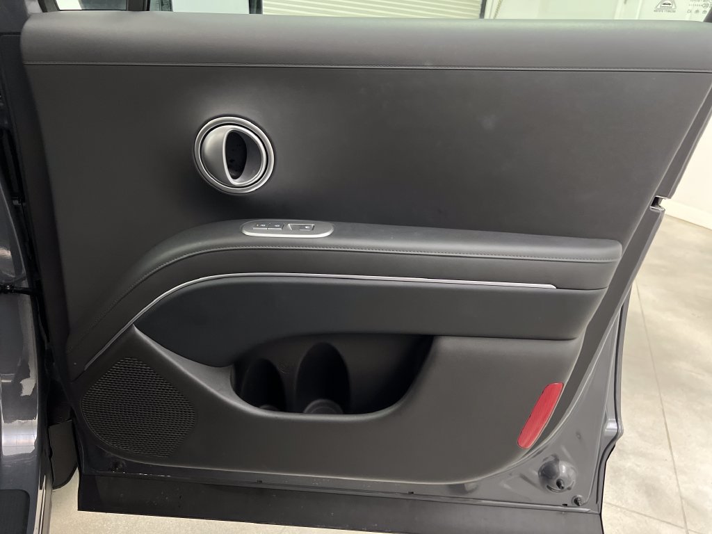 Used 2026 Hyundai Palisade SEL FWD image 35