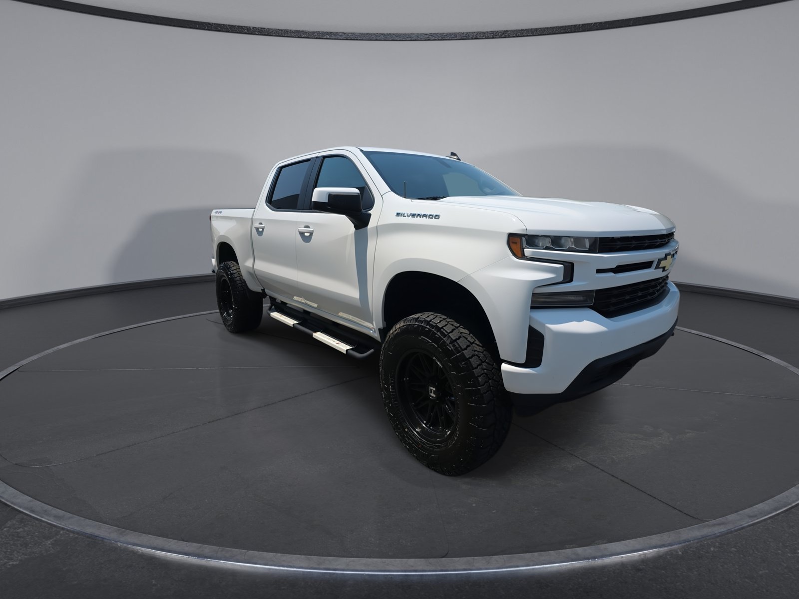 Used 2020 Chevrolet Silverado 1500 LT w/ All-Star Edition AWD/4WD image 2