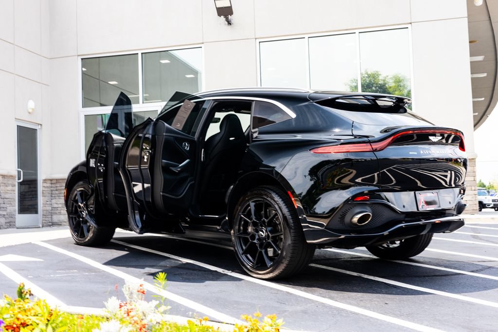 Used 2021 Aston Martin DBX AWD/4WD image 15