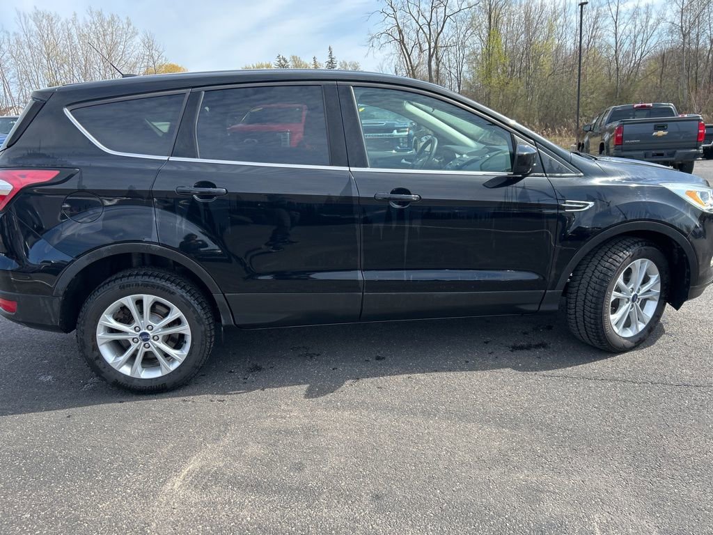Used 2017 Ford Escape SE AWD/4WD image 8