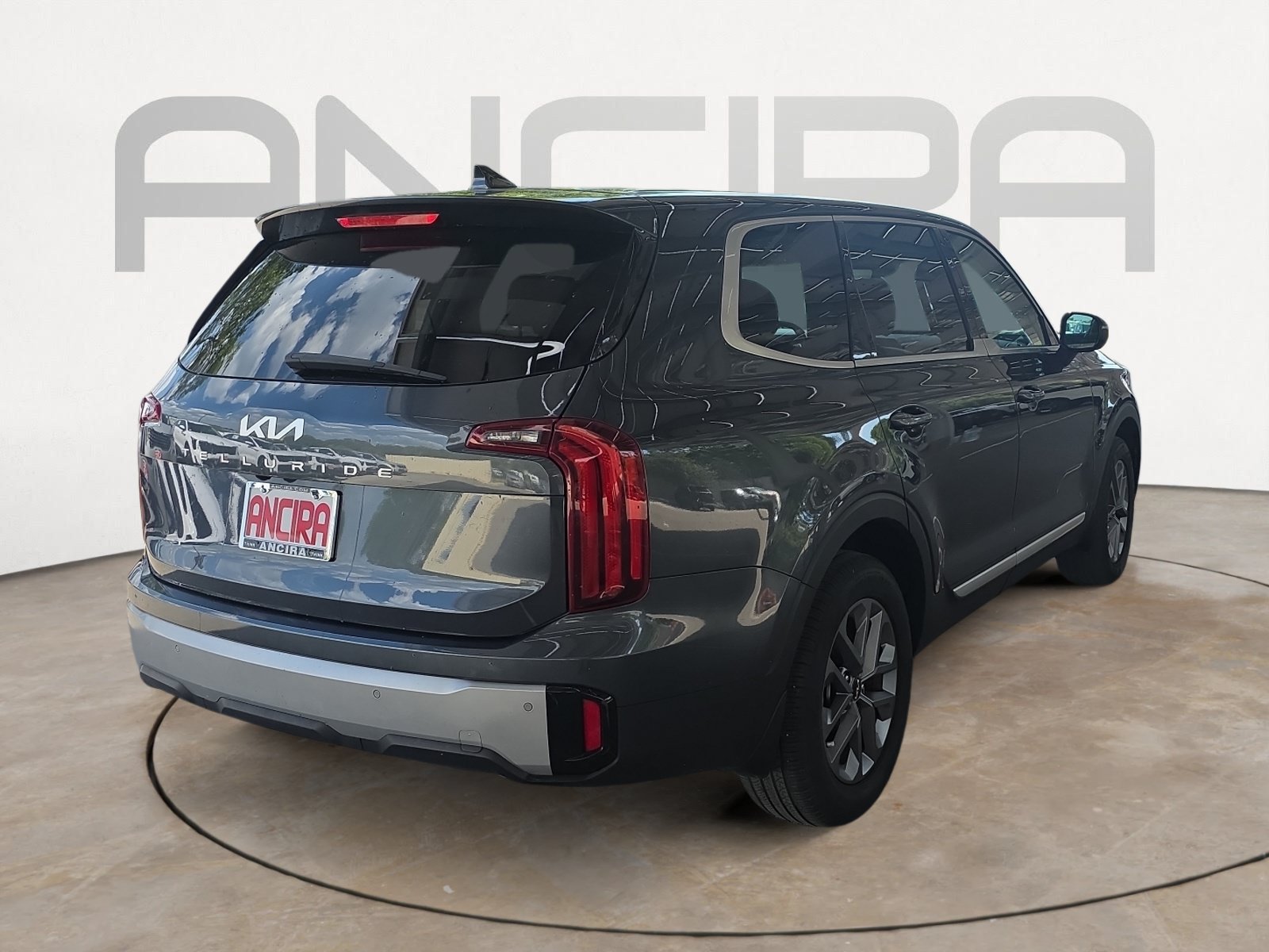 Certified 2024 Kia Telluride LX FWD image 7