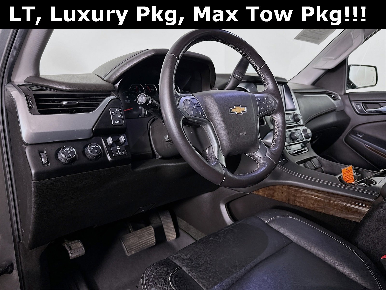 Used 2018 Chevrolet Suburban LT image 10