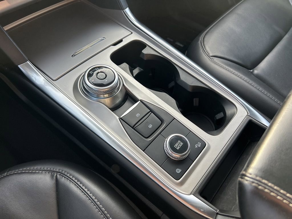 Used 2023 Ford Explorer XLT w/ Equipment Group 202A image 33