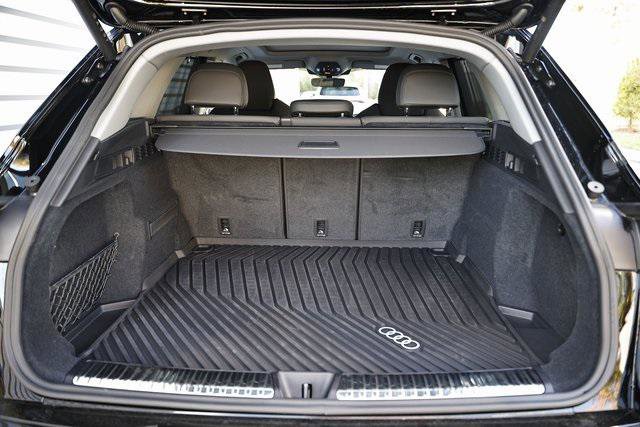 Certified 2025 Audi Q5 Premium Plus w/ Premium Plus image 29