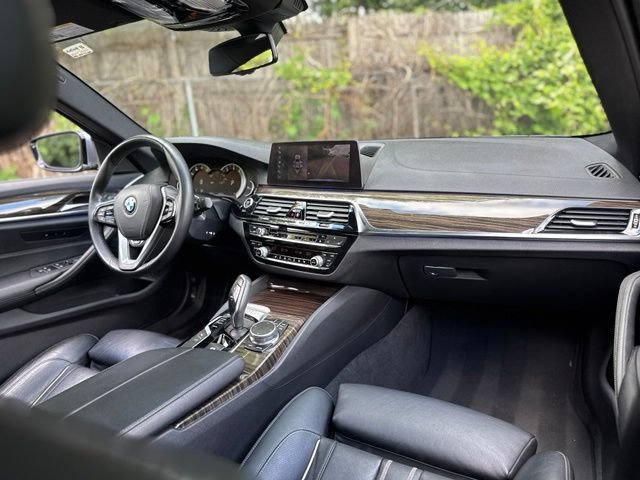 Used 2019 BMW 540i xDrive w/ Premium Package AWD/4WD image 17