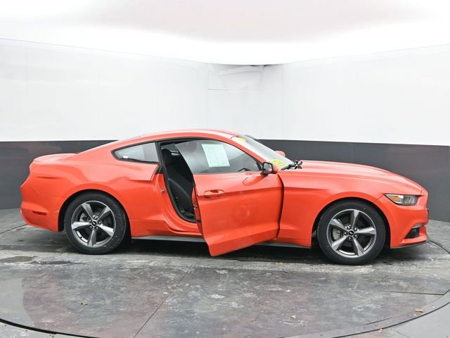 Used 2016 Ford Mustang Coupe w/ Equipment Group 051A image 30