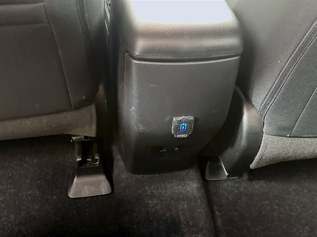 Used 2018 Toyota RAV4 Adventure image 30