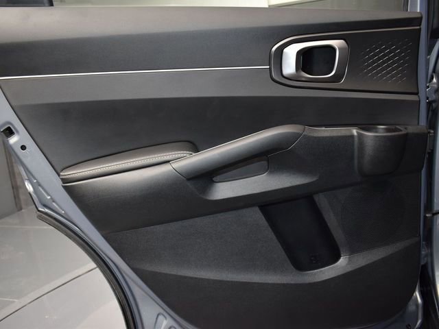 Certified 2025 Kia Sorento LX image 16