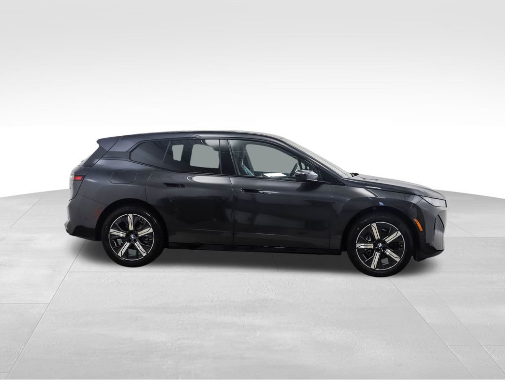 New 2026 BMW iX xDrive45 image 6