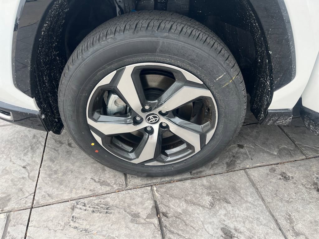 New 2025 Toyota RAV4 SE w/ Weather & Moonroof Package image 27