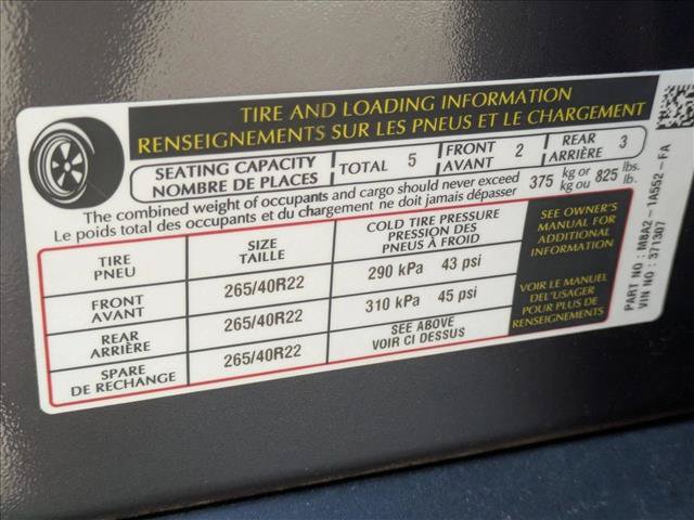 Used 2024 Land Rover Range Rover Velar Dynamic SE AWD/4WD image 15