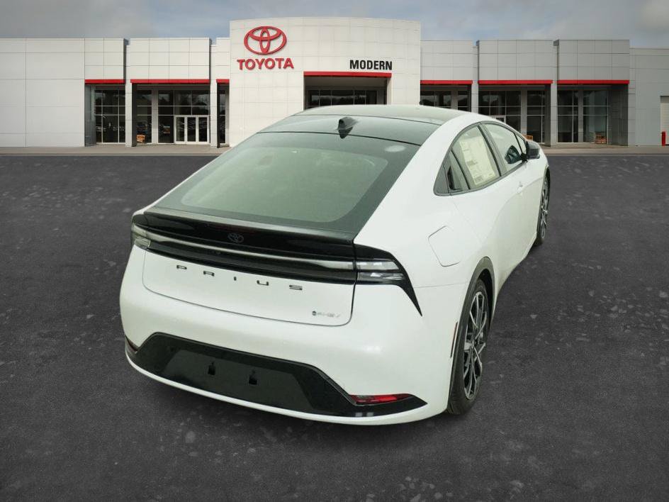 New 2027 Toyota Prius Plug-In Hybrid FWD image 22