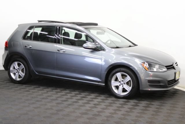 Used 2017 Volkswagen Golf Wolfsburg Edition FWD image 1