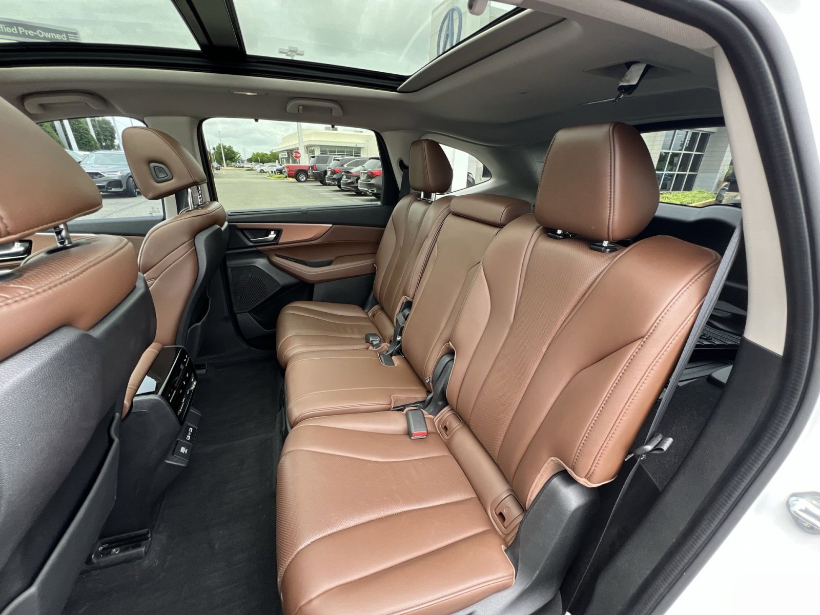 Certified 2022 Acura MDX SH-AWD w/ Technology Package image 5