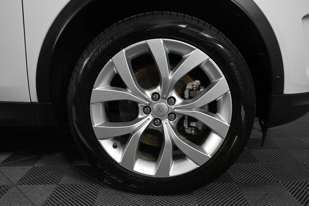 Used 2021 Land Rover Discovery Sport SE image 35