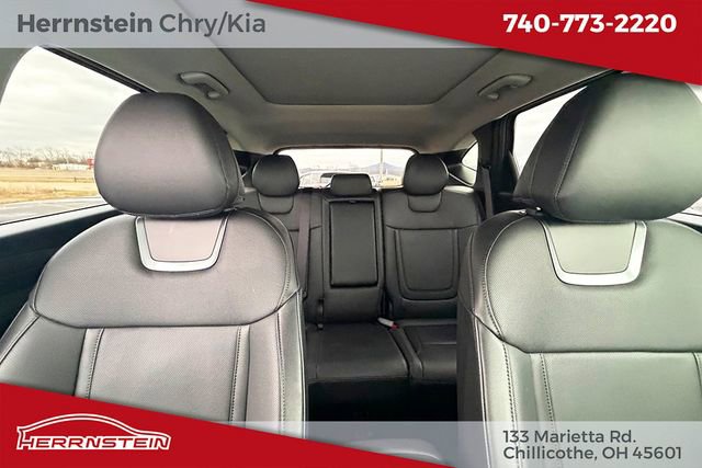 Used 2025 Hyundai Tucson Limited AWD/4WD image 28