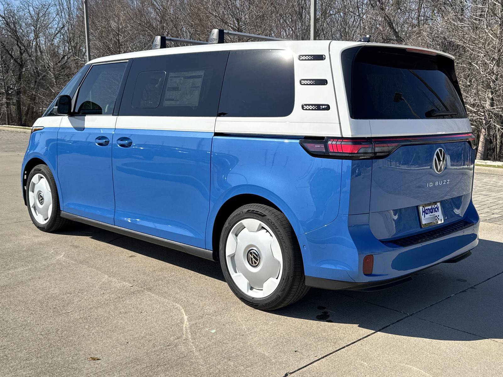 New 2025 Volkswagen ID. Buzz 1st Edition image 3