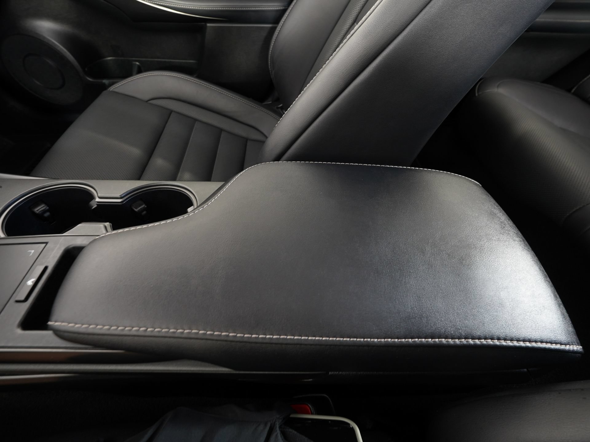 Used 2022 Lexus IS 350 F Sport AWD/4WD image 26